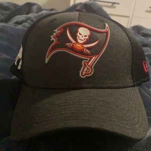 Tampa Bay Buccaneers trucker hat